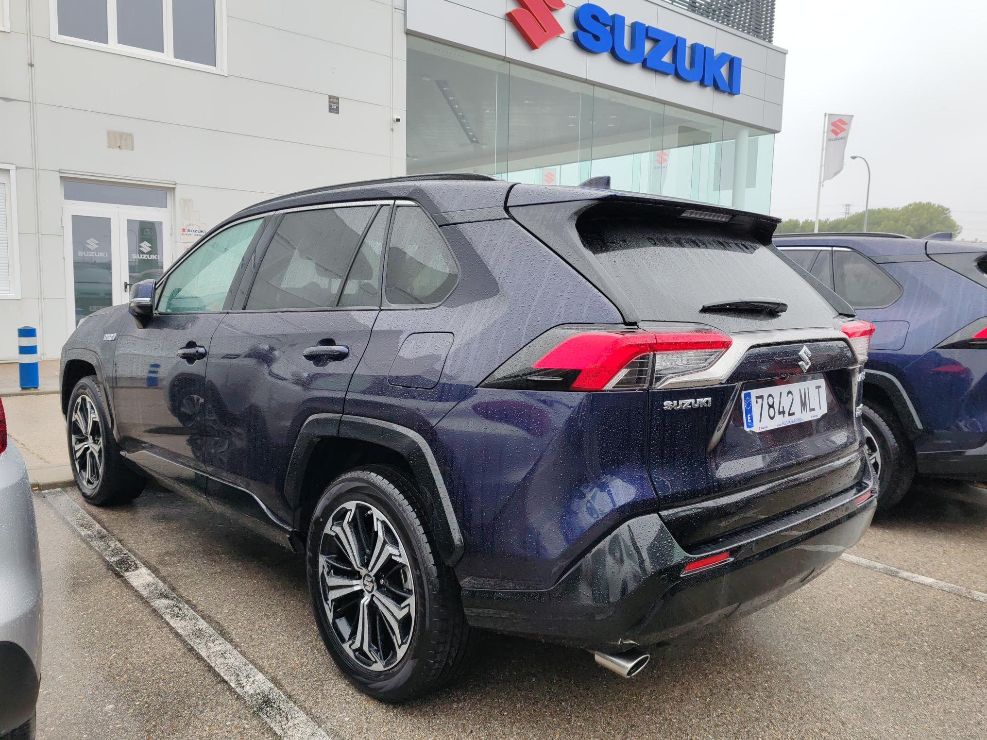 suzuki-a-cross-25-phev-4wd-27112023